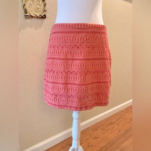 ☘️Gap eyelet coral mini skirt size 6